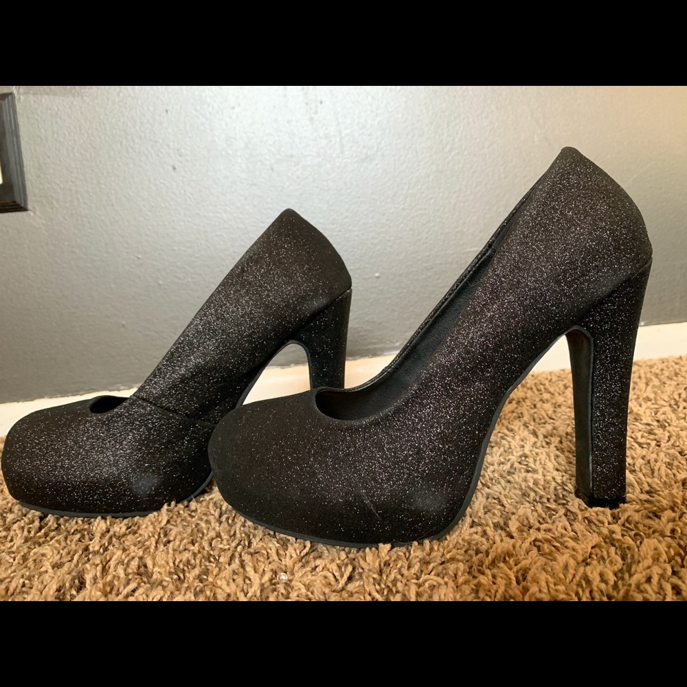 Torrid NWT spike glitter heels